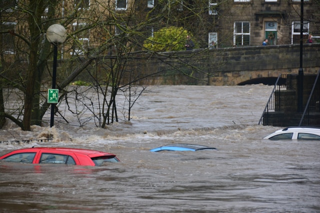 hochwasser überschwemmung österreich